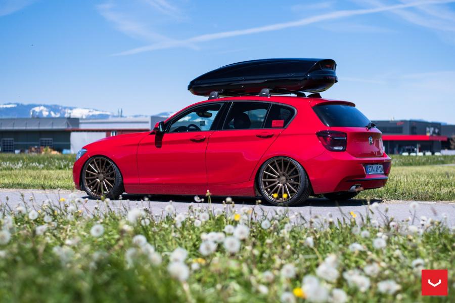  BMW 1-Series on Vossen Wheels (VFS2) 2017 года  (фото 5 из 26)